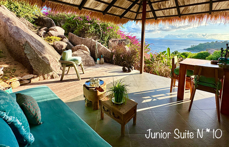 Luxurious junior suite room with panoramic see view Seychelles